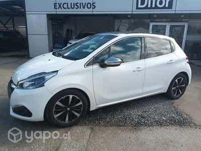 Peugeot 208 diesel 2021