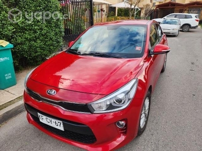 Se vende KIA RIO 5 2018