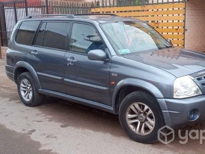 Suzuki Gran nomade XL7 V6 transmisión manual