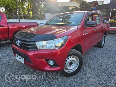 Toyota Hilux 2.4D Manual DX 2018