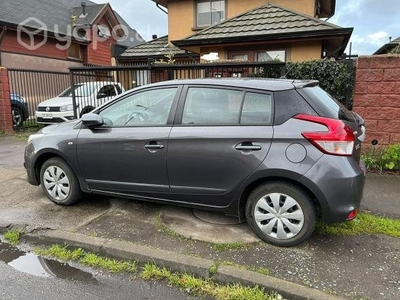 Toyota yaris sport 2015 impecable