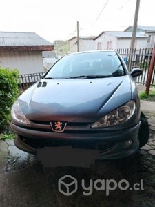 Vendo auto petrolero Peugeot 206