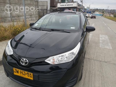 Taxi colectivo toyota yaris 2018