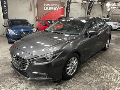 Mazda 3 $ 15.400.000