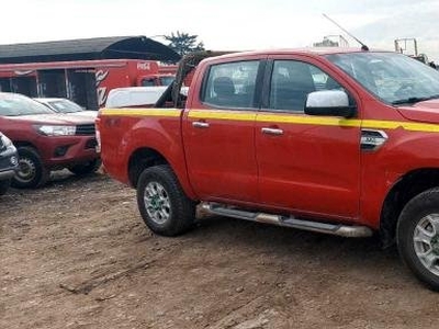 Camioneta ford ranger xlt dcab 4x4 3.2 2019 no ope