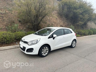 Kia Motors RIO 5 1.4 2014