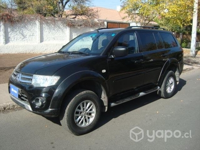 Mitsubishi montero sport 2014