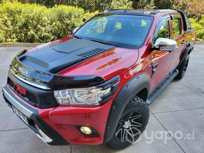 TOYOTA HILUX 2021 4x4 FULL NUEVA DIESEL 1DUEÑO 38K