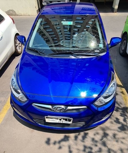 Vendo Hyundai Accent Hatchback excente estado único dueño