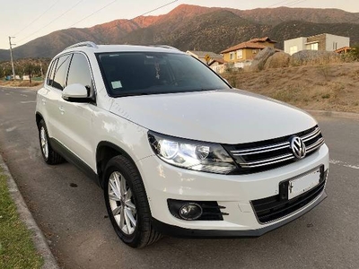 Volkswagen Tiguan 2.0 TSI