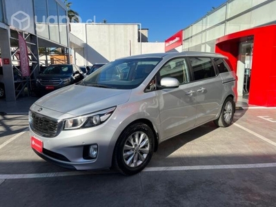 Kia grand carnival 2016