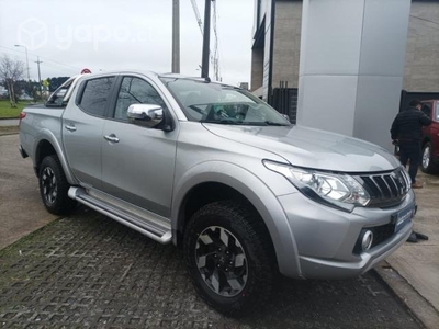 Mitsubishi L200 L-200 New Dakar Crs Mec Hp Full