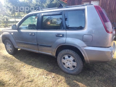 Nissan Xtrail 2005 4 x 4