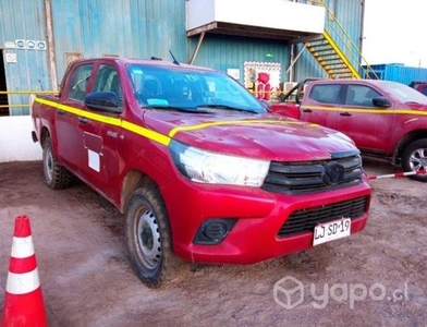 Toyota, modelo hi lux d cab 4x4 2.4 2019