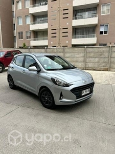 Hyundai I10, año 2022 versión full