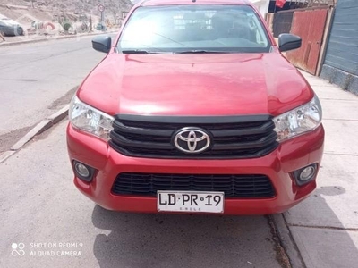 TOYOTA HILUX 4X4