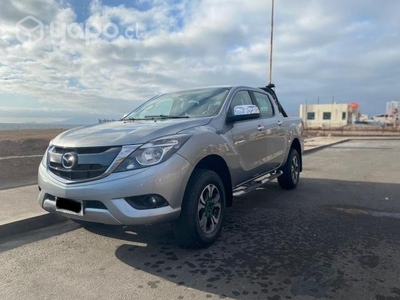 Camioneta mazda bt50 2019 4x4 automatica 3.2