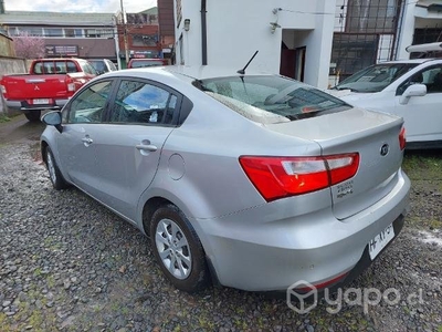 Kia rio 4 ex 1.4 año 2016 remate