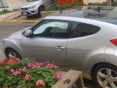 HYUNDAI VELOSTER , AÑO 2014