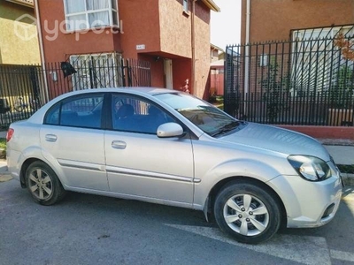 Kia rio jb 2010