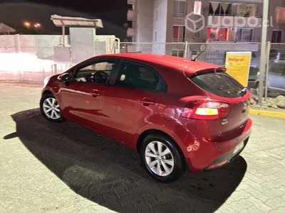 Kia rio 5 1.4 automatico