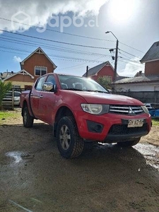 Mitsubishi l200 4x4 2015