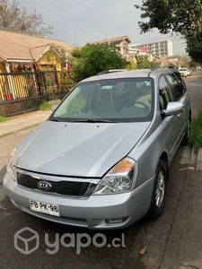 Kia grand carnival 2013