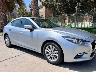 Mazda 3, año 2019, Full, Excelente Estado.