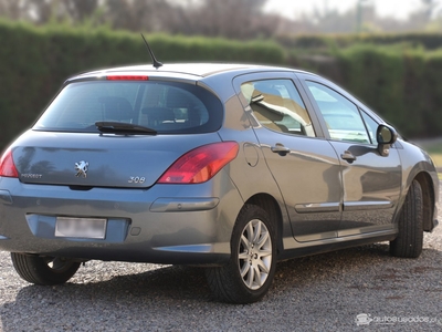 PEUGEOT 308 Full 2011