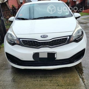 Kia 4 1.4 AUT 2013