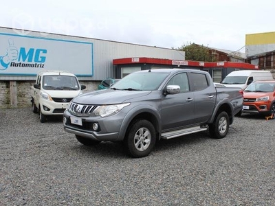 Mitsubishi l200 dakar 4x4 at diesel año 2016 top