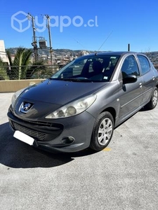 Peugeot 207 2011