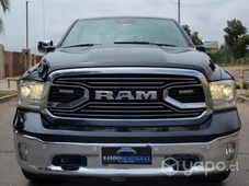 Ram 1500 laramie eco diesel 2019