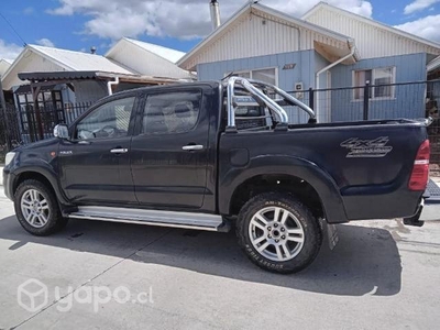 Toyota Hilux año 2013 4x4