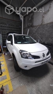 Renault Koleos 2012 full