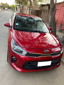 VENDO AUTO KIA RIO 5 EX 1.4