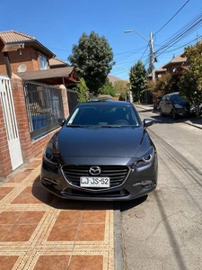 Vendo Mazda 3 año 2019