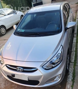 Hyundai accent 2015