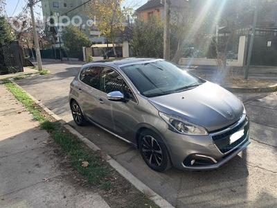 Peugeot 208 Allure Diésel 2019