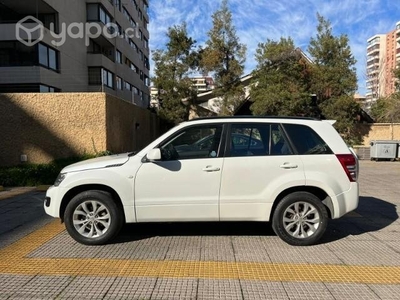 Suzuki grand nomade 2015 2.4Lts AT impecable