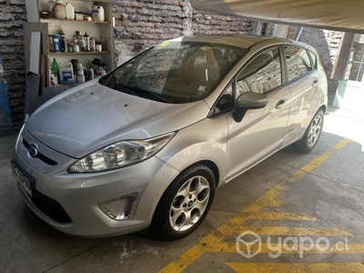Ford fiesta SES 2012