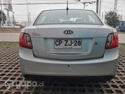 Kia motors rio 2010