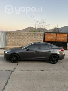 Mazda 3 gt 2,5 año 2018 sedan