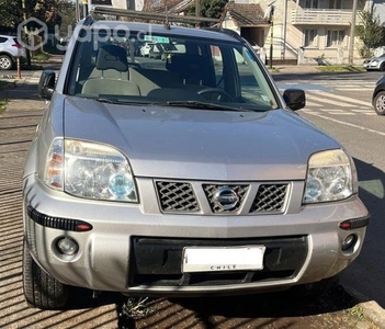 Nissan x-trail 2011