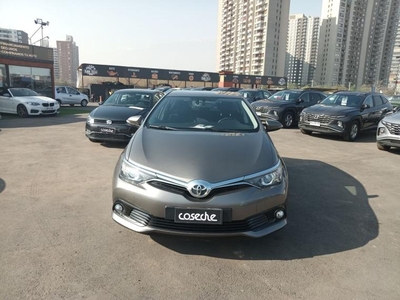 Toyota Auris Auris 1.6 Lei 6mt Hb 5p 2018 Usado en Macul