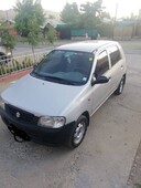 Alto 800 año 2010