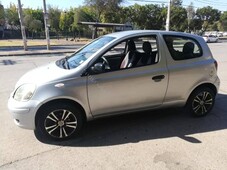 Auto Toyota Yaris Sport Xli 1.3 año 2006