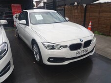 BMW 302i A/T 2016