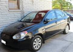 Hyundai accent 2010 1.6 gls Negro