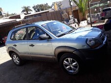 Hyundai Tucson 2.0, año 2010, 123 mil km Perfecto Estado